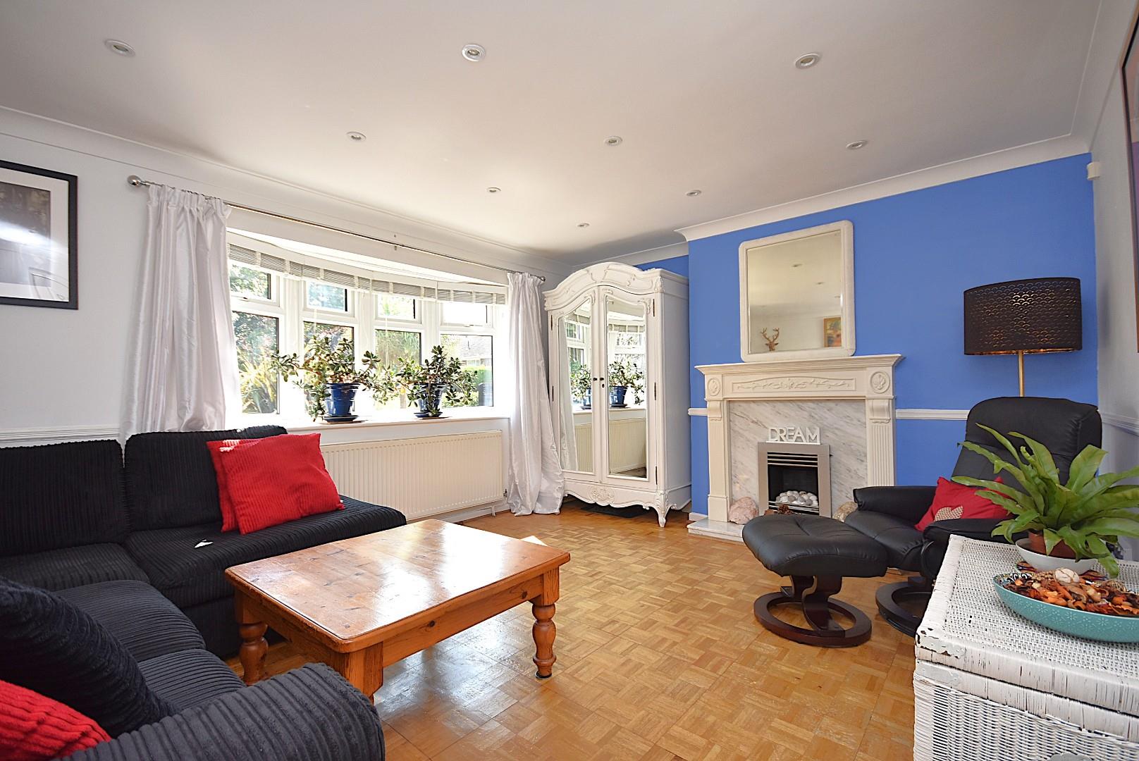 6 Rowan Close, Penarth, CF64 5BU